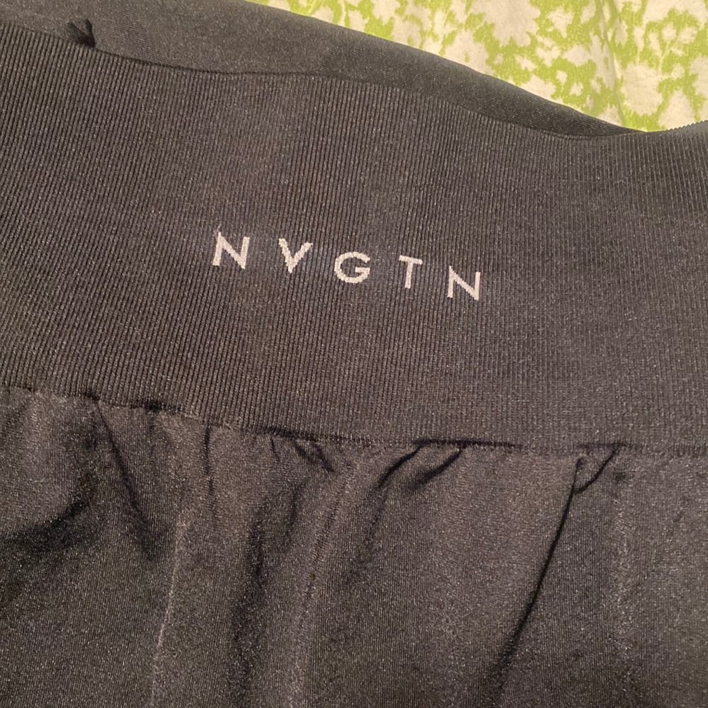 NWT NVGTN LEGGINGS